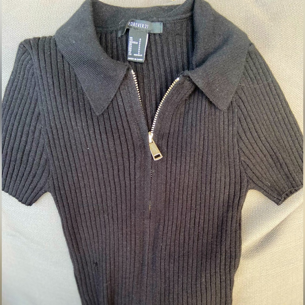 Soft Cotton Shirt |Color is Black short sleeved with a double zipper